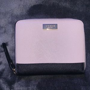 Kate Spade ♠️ leather zip wallet